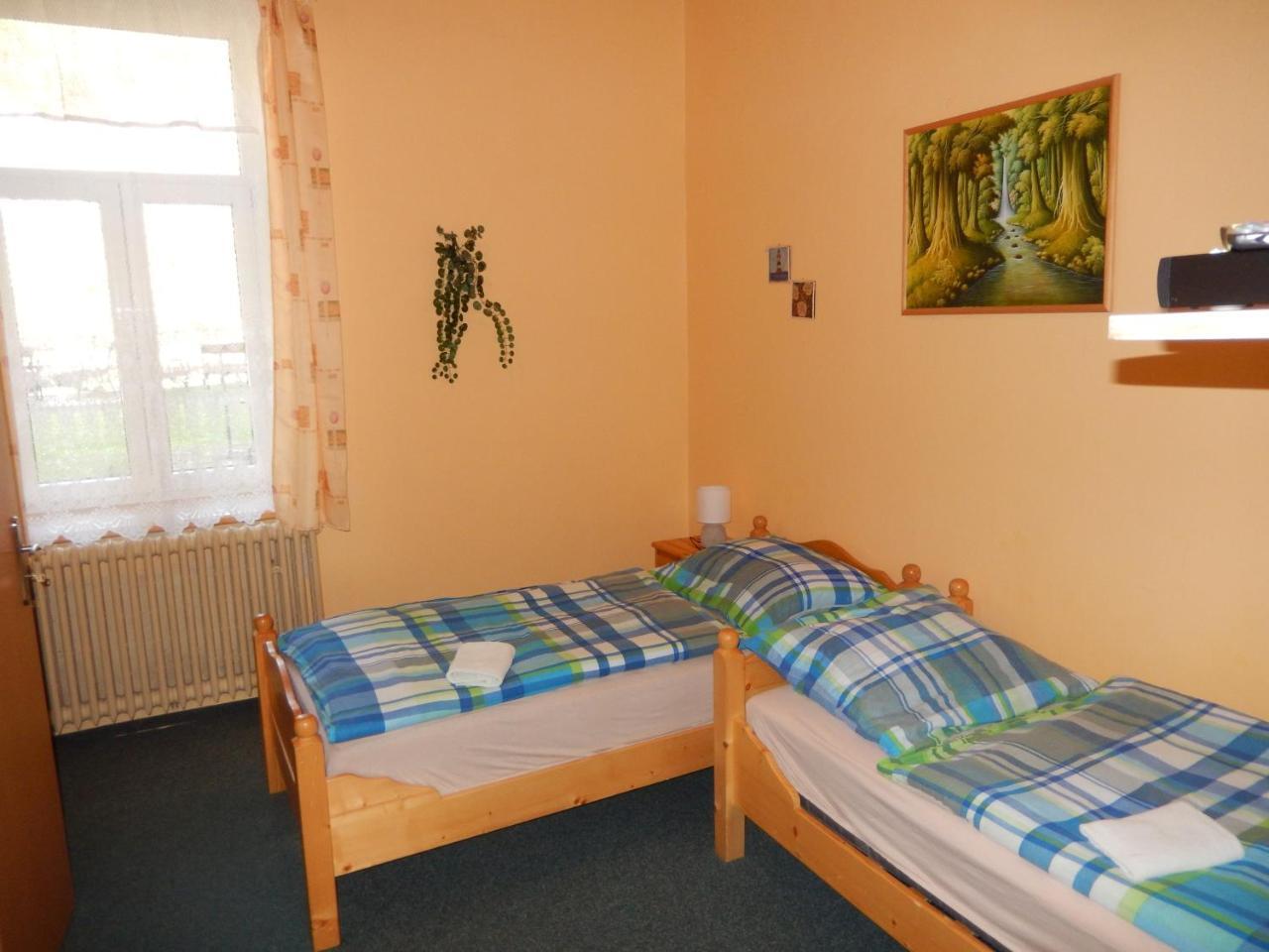 PENZION MANĚTÍN u Sv. Barbory Exteriér fotografie